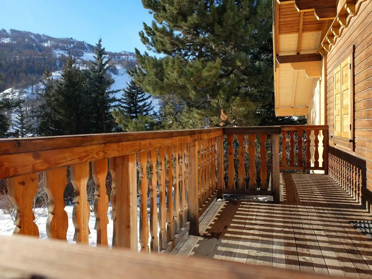 Le Tisonnier Villa Saint-Chaffrey 0*,